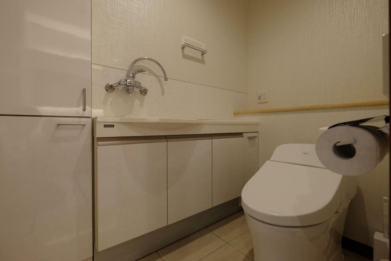 Ookini Hotels Nipponbashi Apartment Osaka Buitenkant foto
