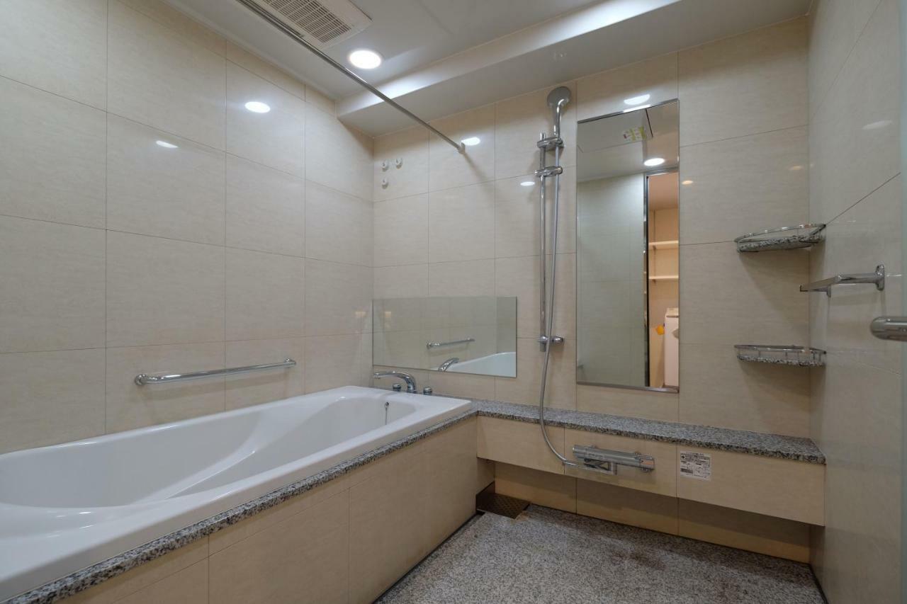 Ookini Hotels Nipponbashi Apartment Osaka Buitenkant foto